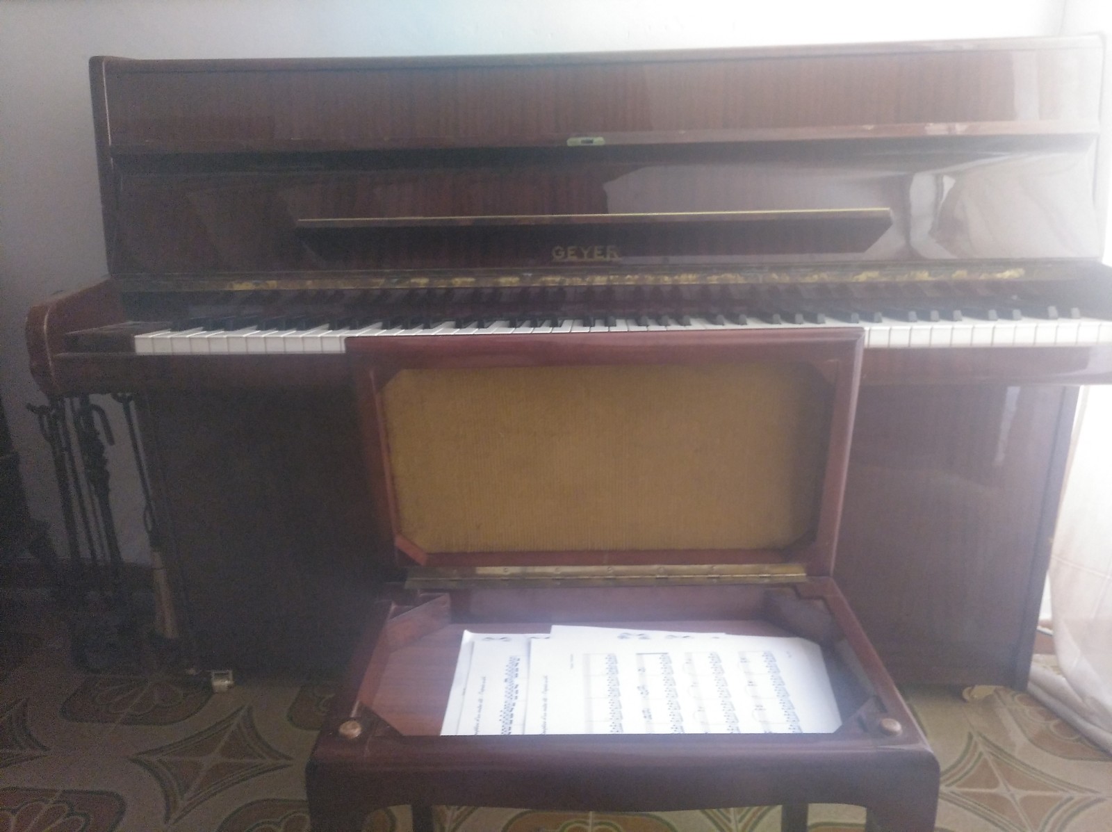 second hand piano mallorca